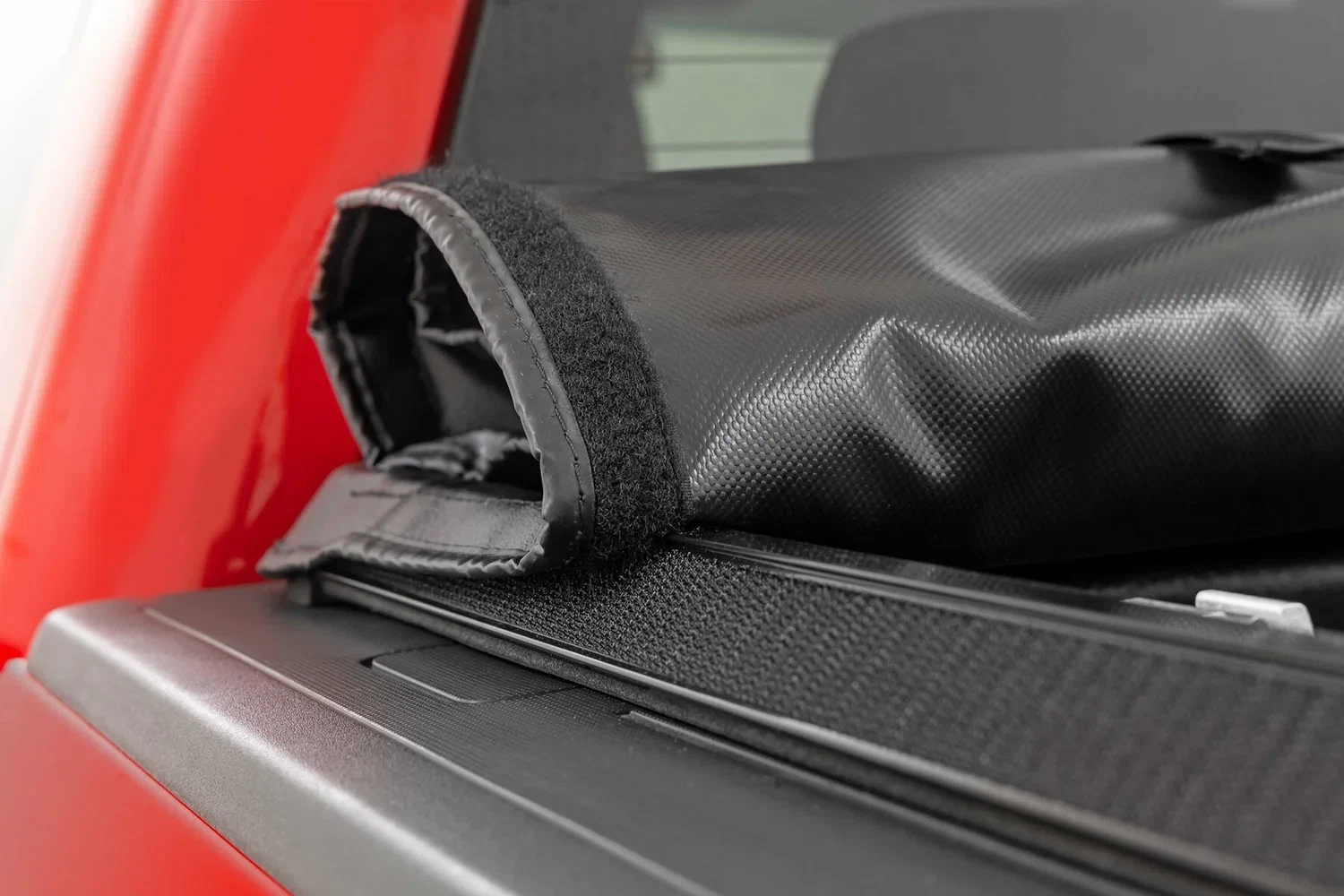 Fits Chevy 1500_2500HD(14-19 &Classic) Soft Roll Up Bed Cover 6'7_ Bed 42214650